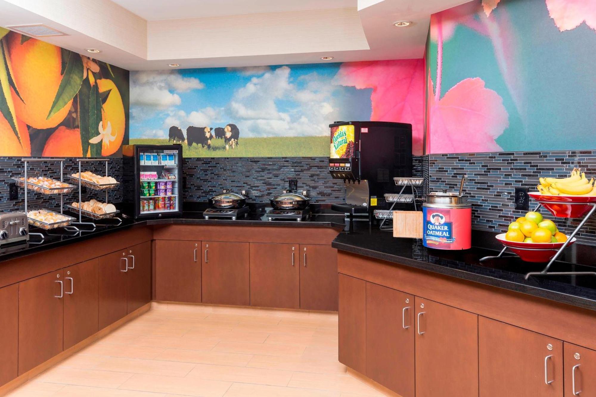Fairfield & Hotel 3*